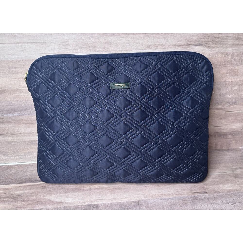 Tumi Laptop Sleeve Quilted Navy Blue Computer Case In Exc Cond